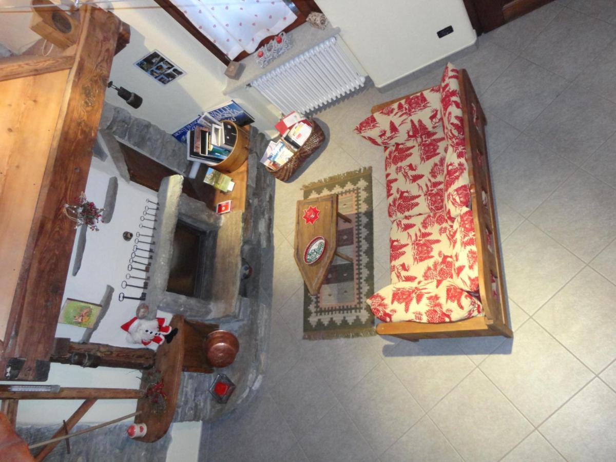 Ferienwohnung Les Chevreuils Arvier Exterior foto